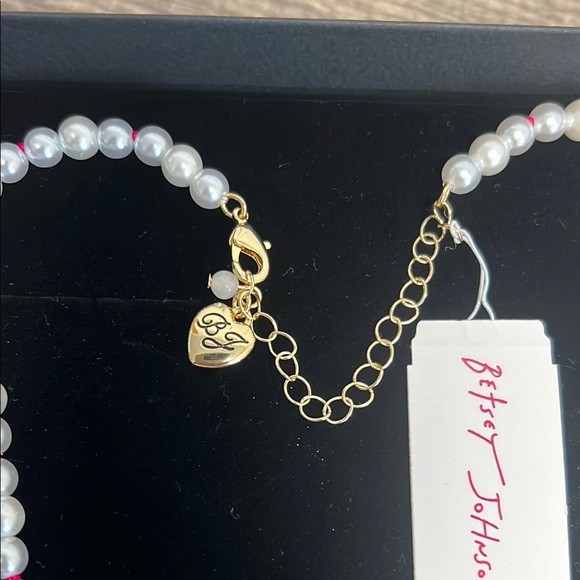 Betsey Johnson | White Pearl Necklace & Bracelet w/Charms 🥑🍉🌸🍊🫒 - Picture 5 of 9